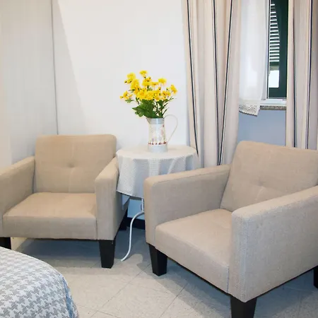 Overland Hotel Toirano