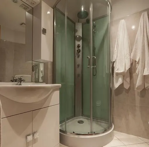 Hotel Overland 3*