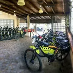 Hotel Overland