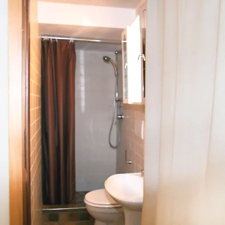 Overland Hotel 3*