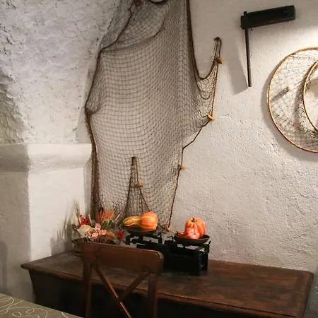 Hotell Overland Toirano