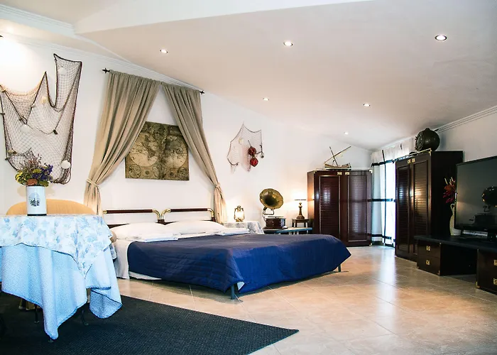 Overland Ξενοδοχείο 3*