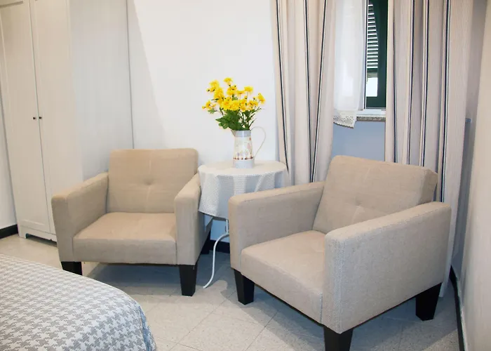 Overland Ξενοδοχείο Toirano