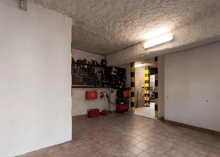 Ξενοδοχείο Overland 3*