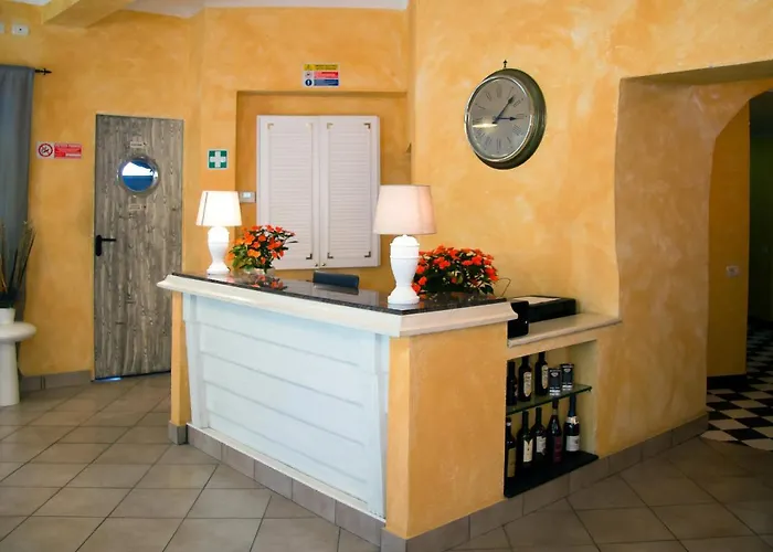 Ξενοδοχείο Overland Toirano